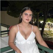 Acabo de terminar bachillerato, soy una chica con ganas de trabajar y de enseñar a niños de hasta 8-10 años
